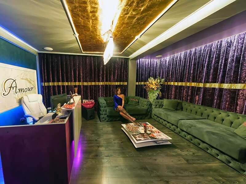 Personal feminin pentru Mon Amour Massage